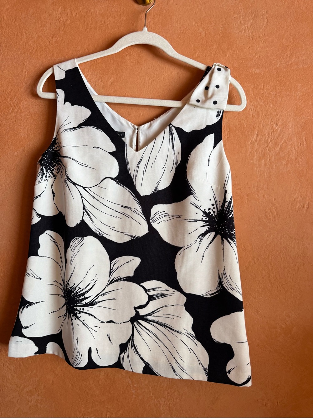 Talbots Floral Bow Shoulder Shell Top Size 4 NWT Sleeveless Blouse
